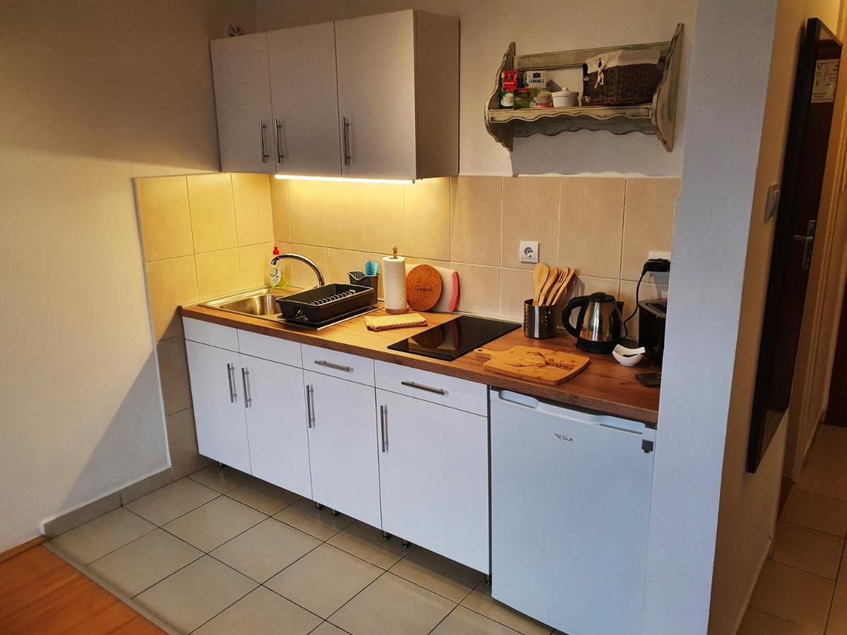 Apartman 64 - Besplatan Parking Za Goste Novi Sad Exterior foto