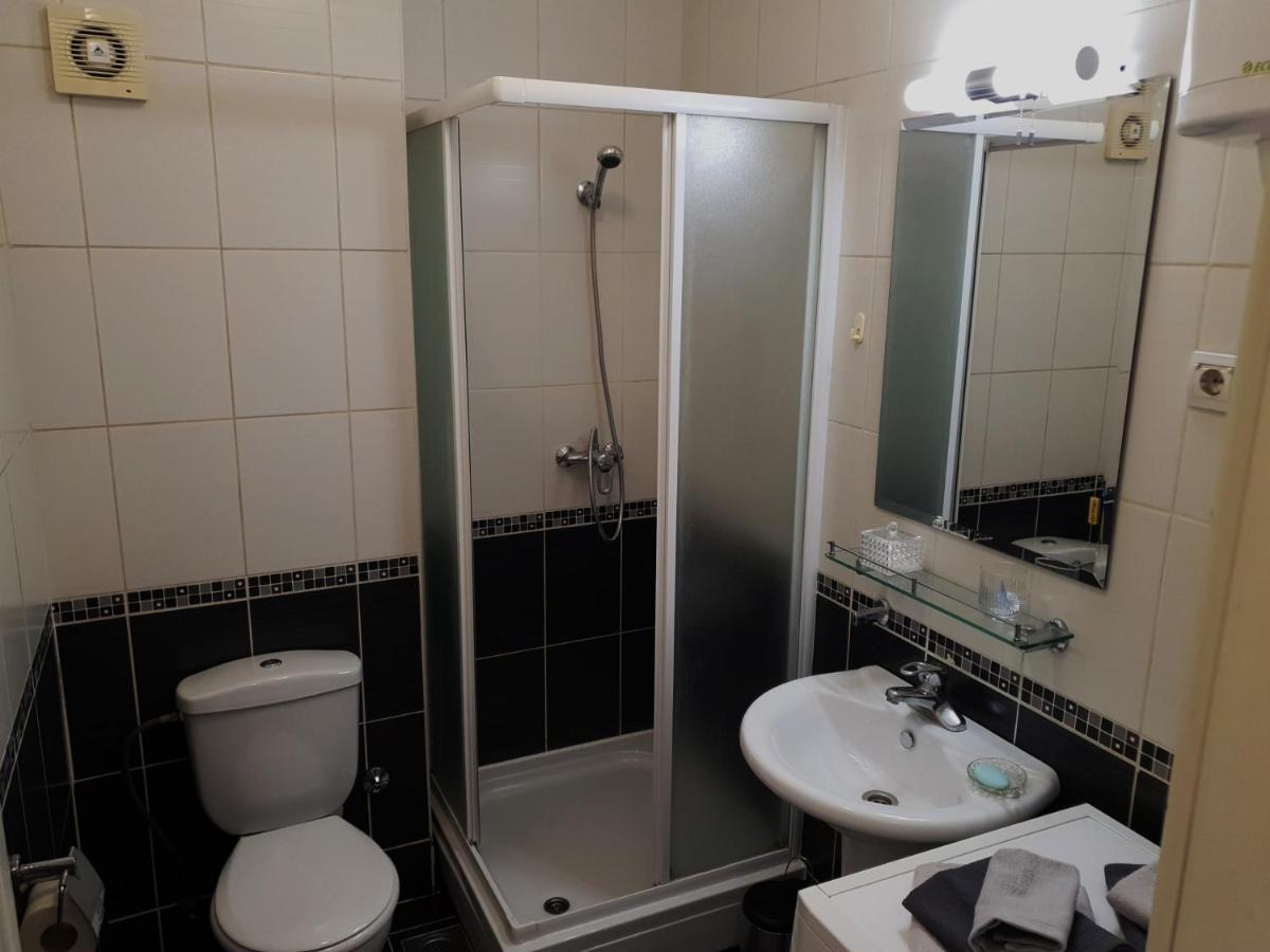 Apartman 64 - Besplatan Parking Za Goste Novi Sad Exterior foto