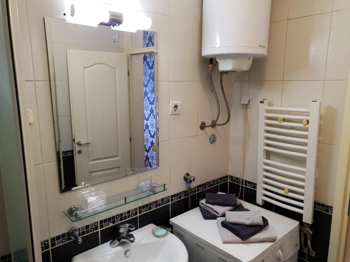 Apartman 64 - Besplatan Parking Za Goste Novi Sad Exterior foto
